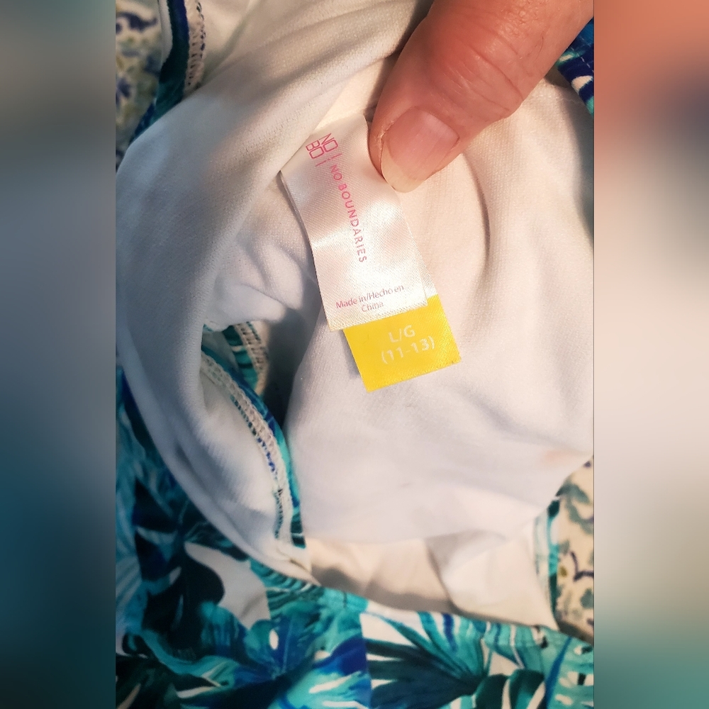 No boundaries Off the shoulder bandau swim top - Picture 3 of 3